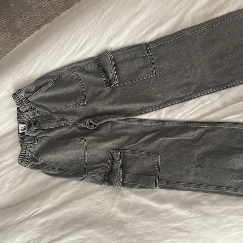 Urban outfitter skate Jean Never worn. Excellent condition.